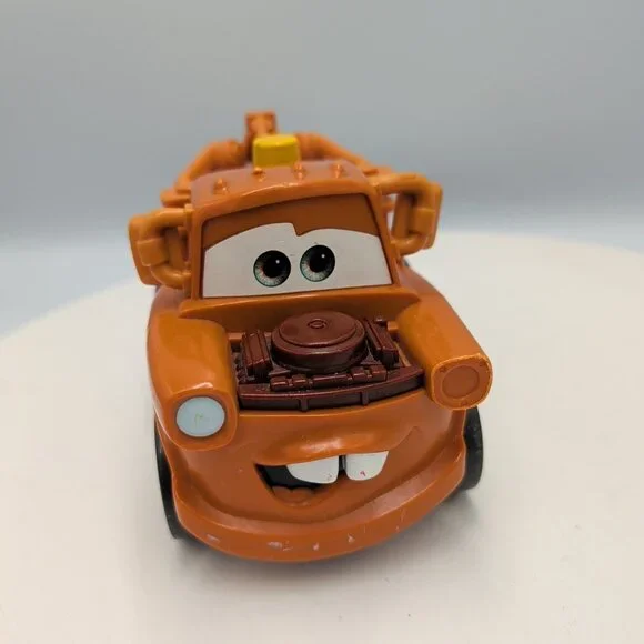 Disney Pixar Cars 2 Battery Operated Shake N' Go Tow Mater Brown Toy Truck Used - Picture 2 of 8